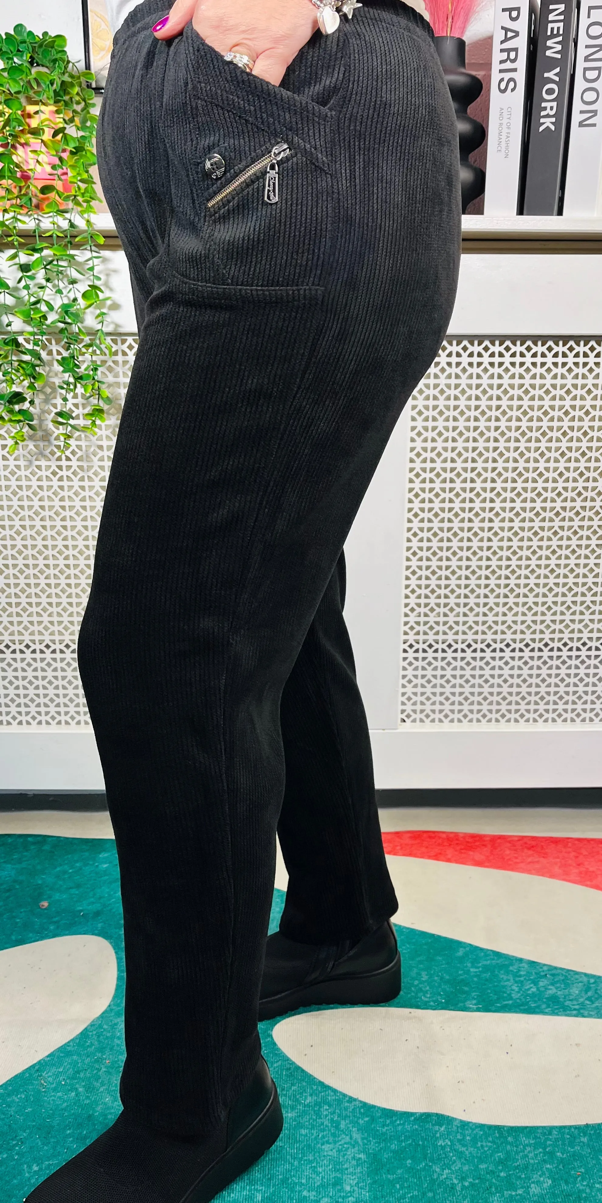 Lorenzo Jumbo Cord Trousers - Black