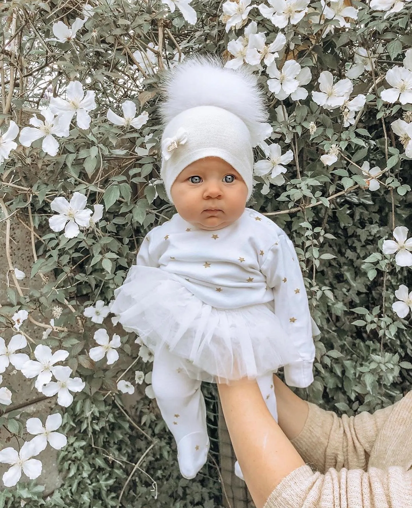 MI LOVES SIGNATURE LUXURIOUS FINE KNIT ANGORA HAT WITH FOX FUR POMPOM (with Bow)